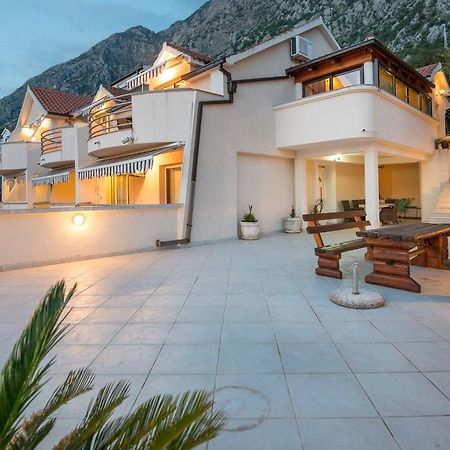 Apartments Ivardic Kotor Eksteriør billede