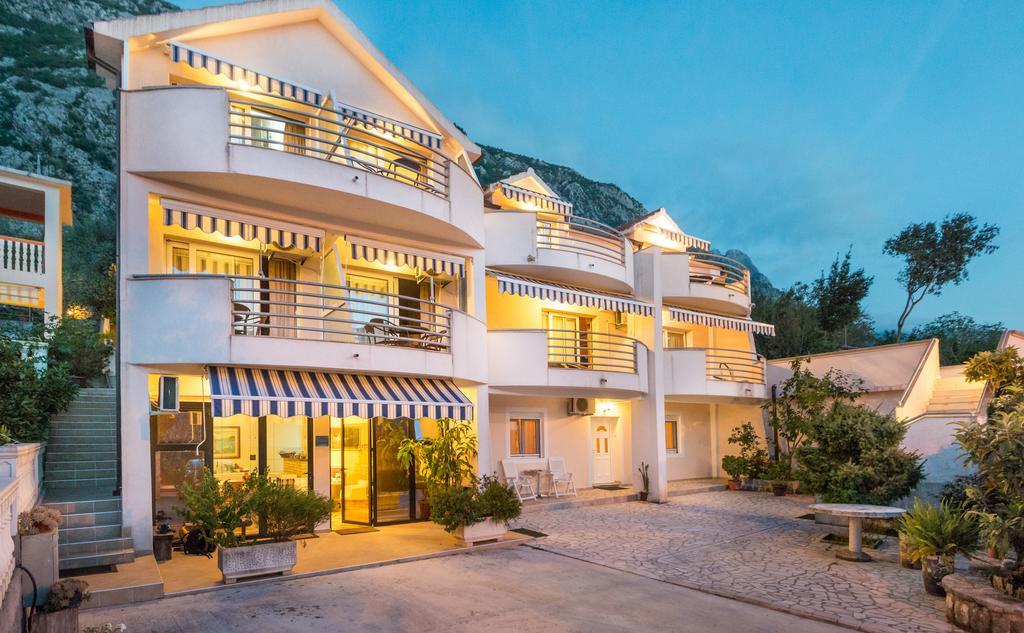 Apartments Ivardic Kotor Eksteriør billede