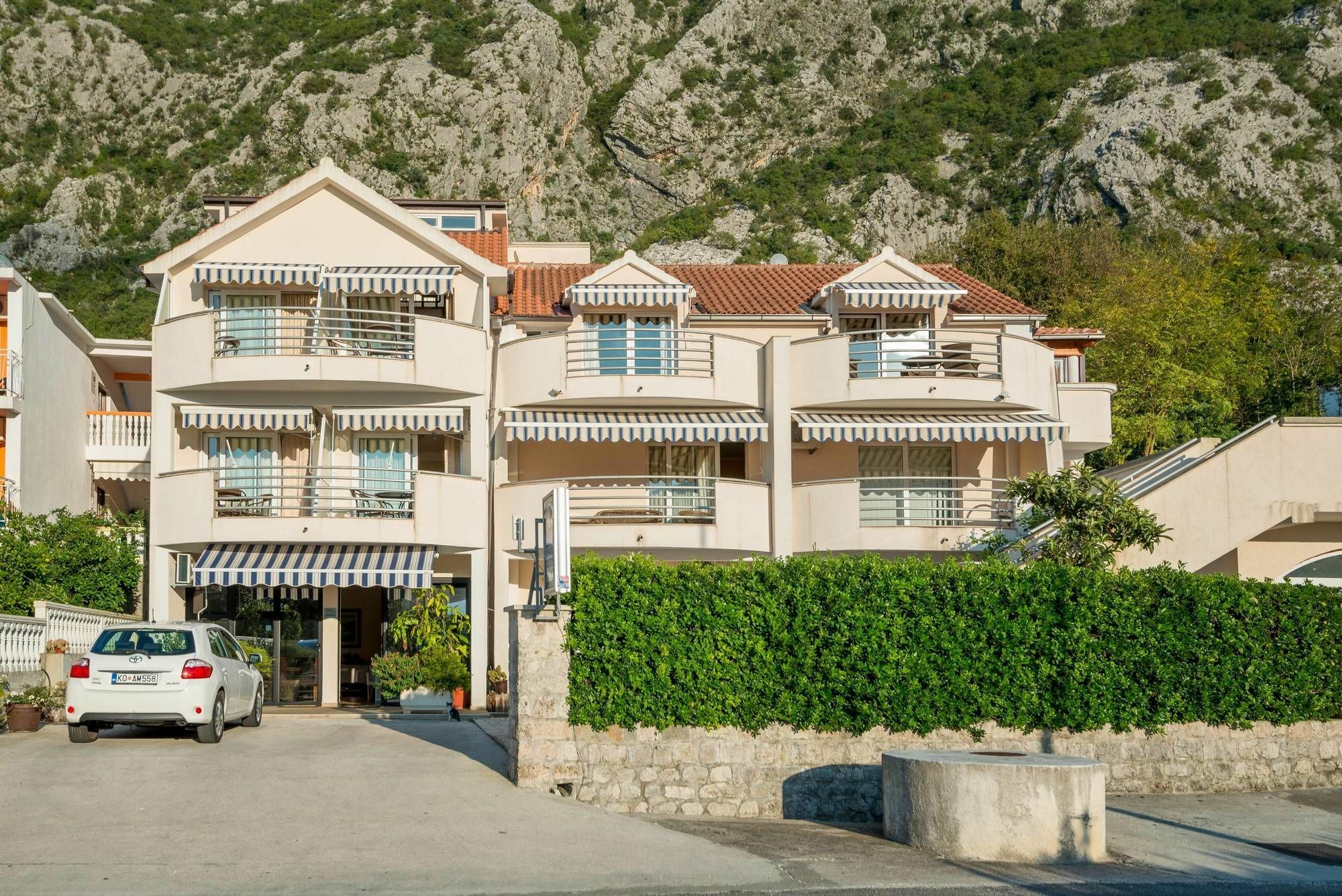 Apartments Ivardic Kotor Eksteriør billede